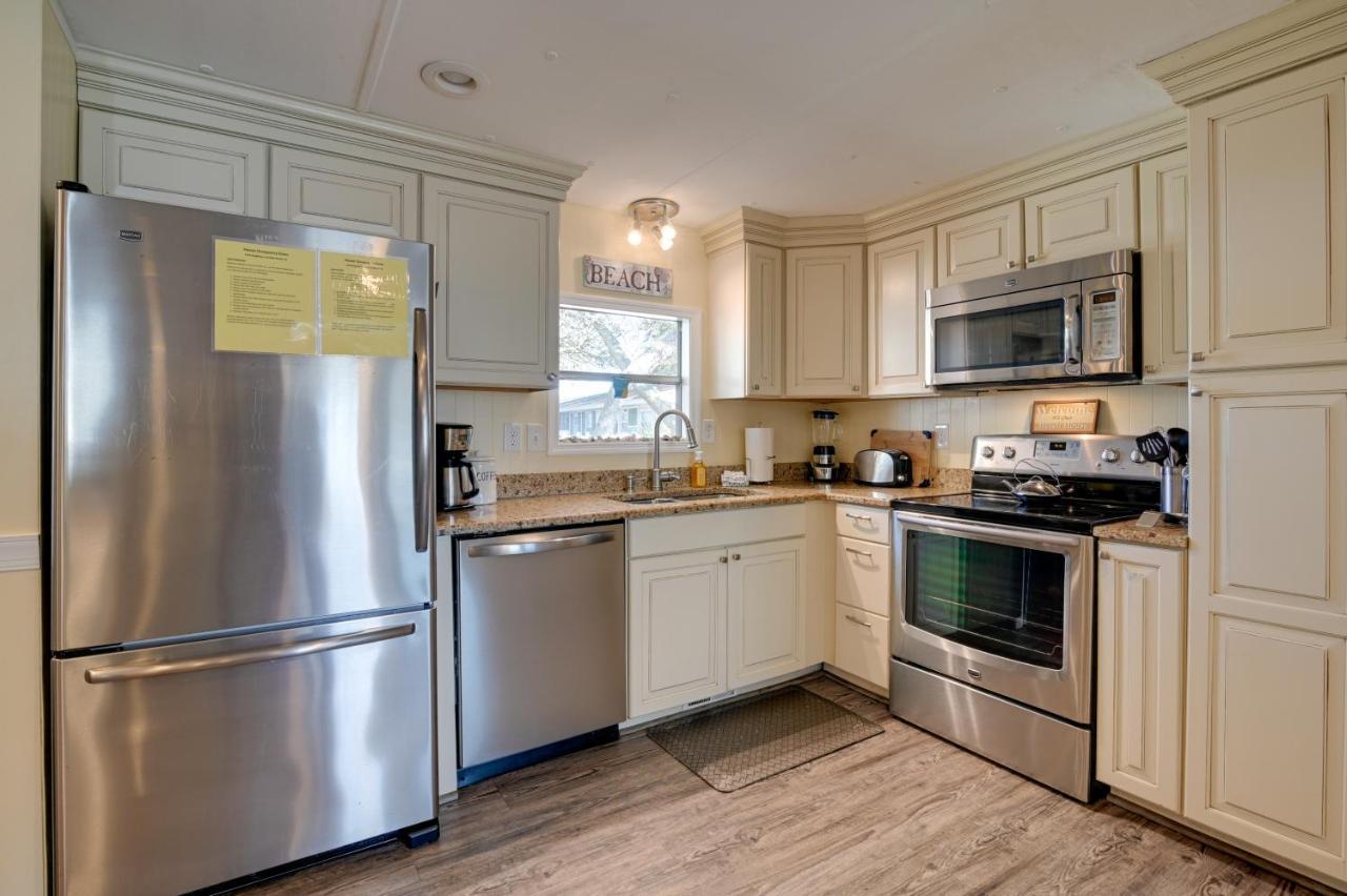 Surfside Beach Home With Pool Access Walk To Beach! เมอร์เทิลบีช ภายนอก รูปภาพ