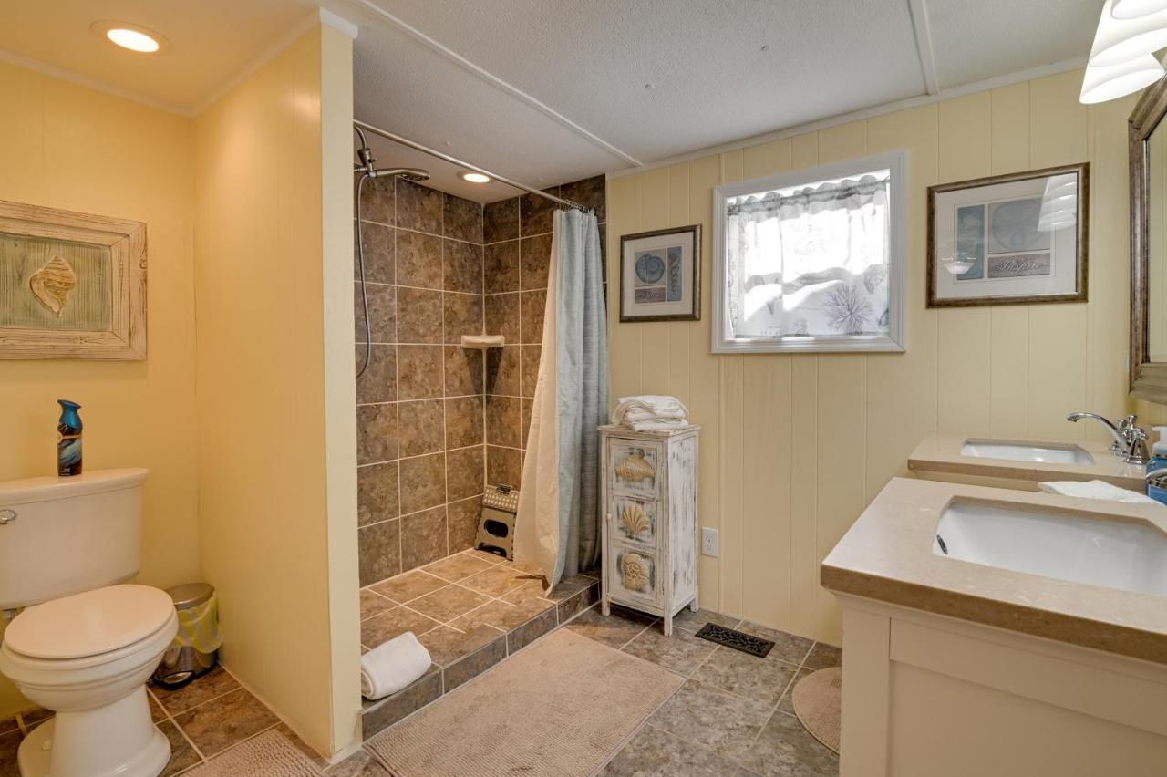 Surfside Beach Home With Pool Access Walk To Beach! เมอร์เทิลบีช ภายนอก รูปภาพ