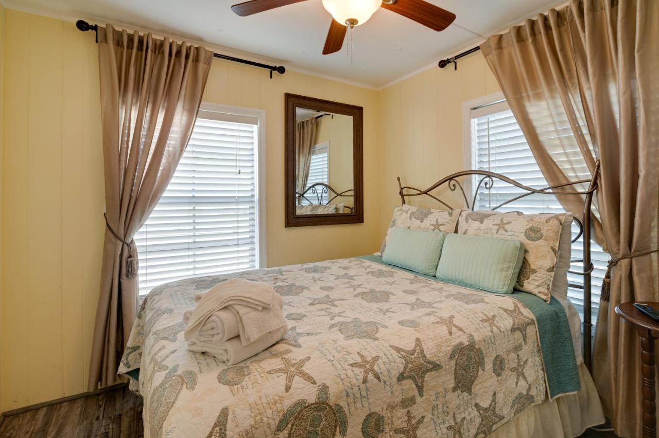 Surfside Beach Home With Pool Access Walk To Beach! เมอร์เทิลบีช ภายนอก รูปภาพ